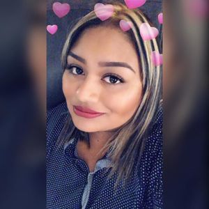 Meet your Posher, Karina